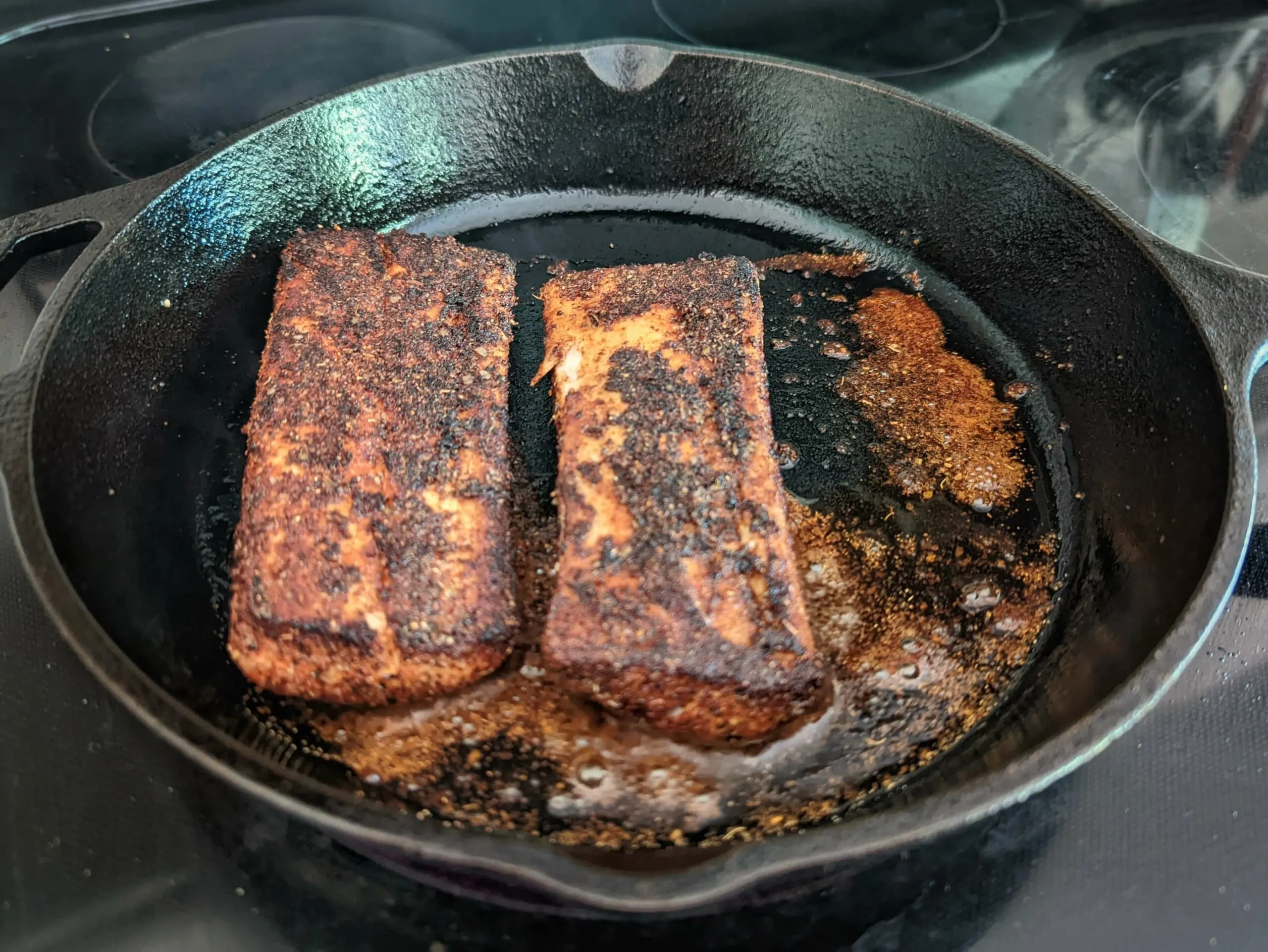 Flip the fillet and cook the other side for 3-4 minutes.