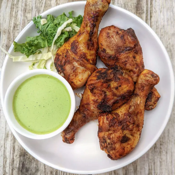 Peruvian drumsticks on a plate.