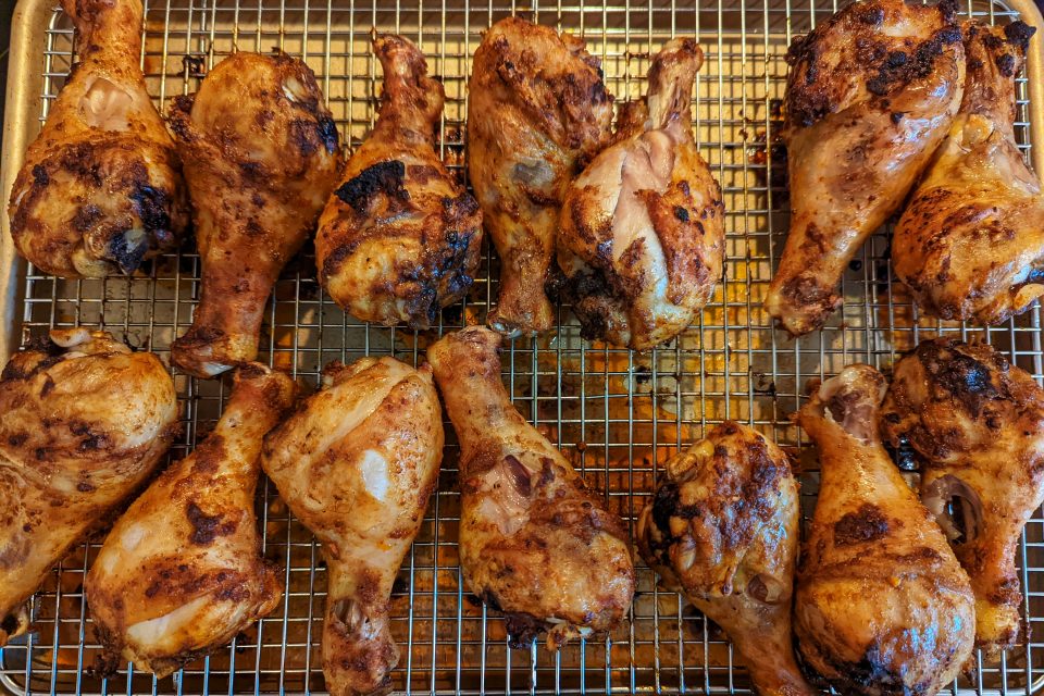 How to Cook Baked Chicken Legs in the Oven - Jamil Ghar