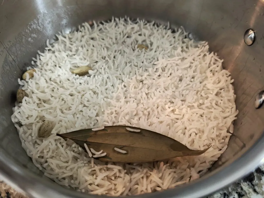 Basmati rice resting in the sauce pan.
