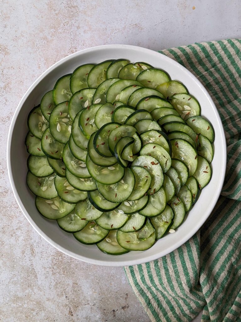 Pressgurka arranged in a swirl on a plate. 