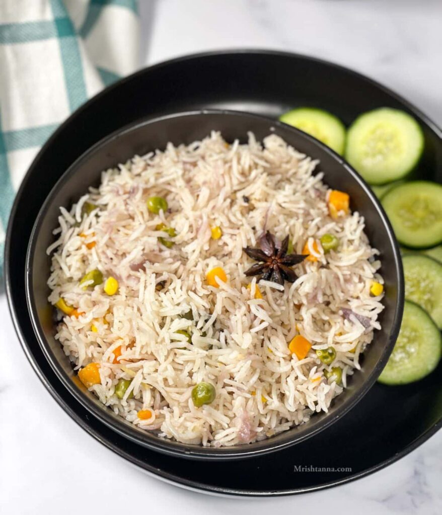 Vegetable pulao in a bowl.