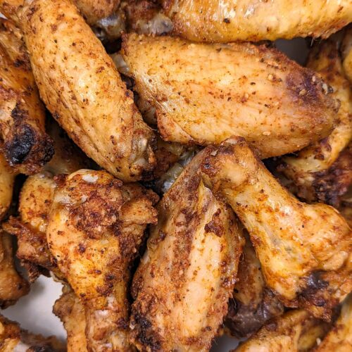 A close up of the chicken wings.