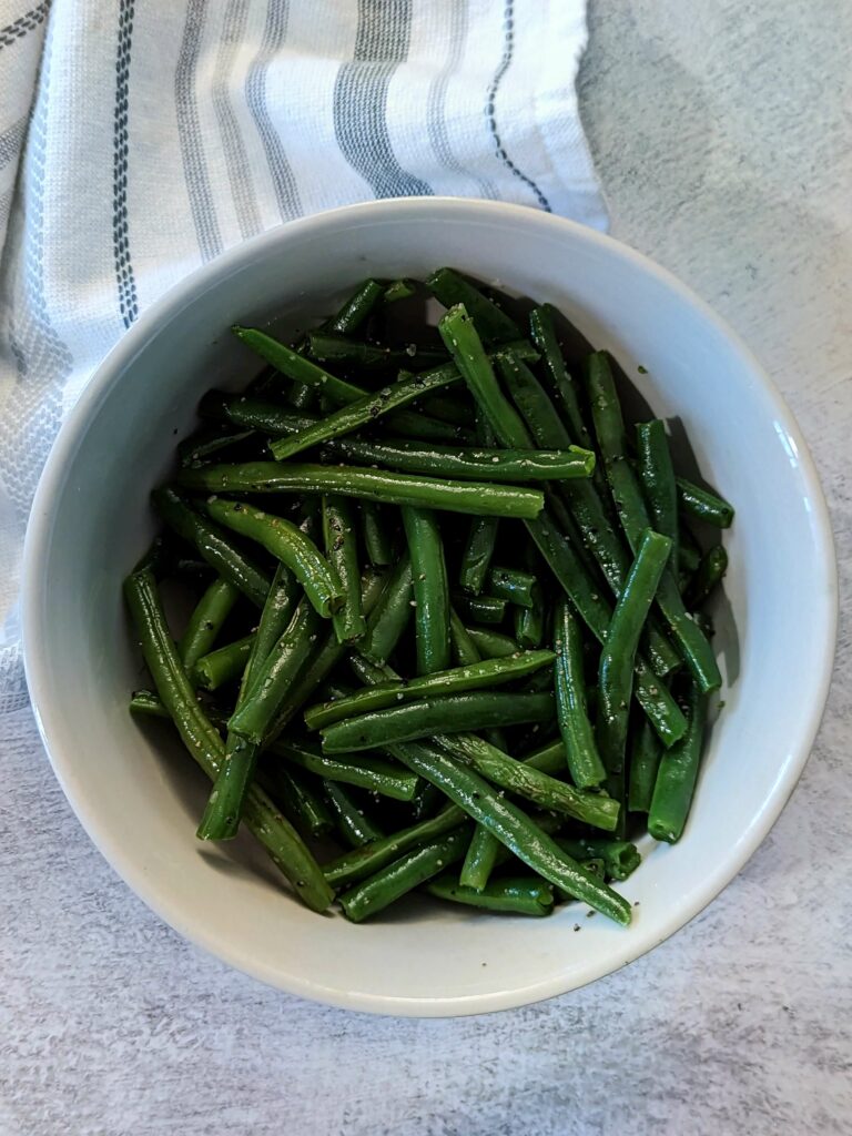 Green beans in a serving bowl.