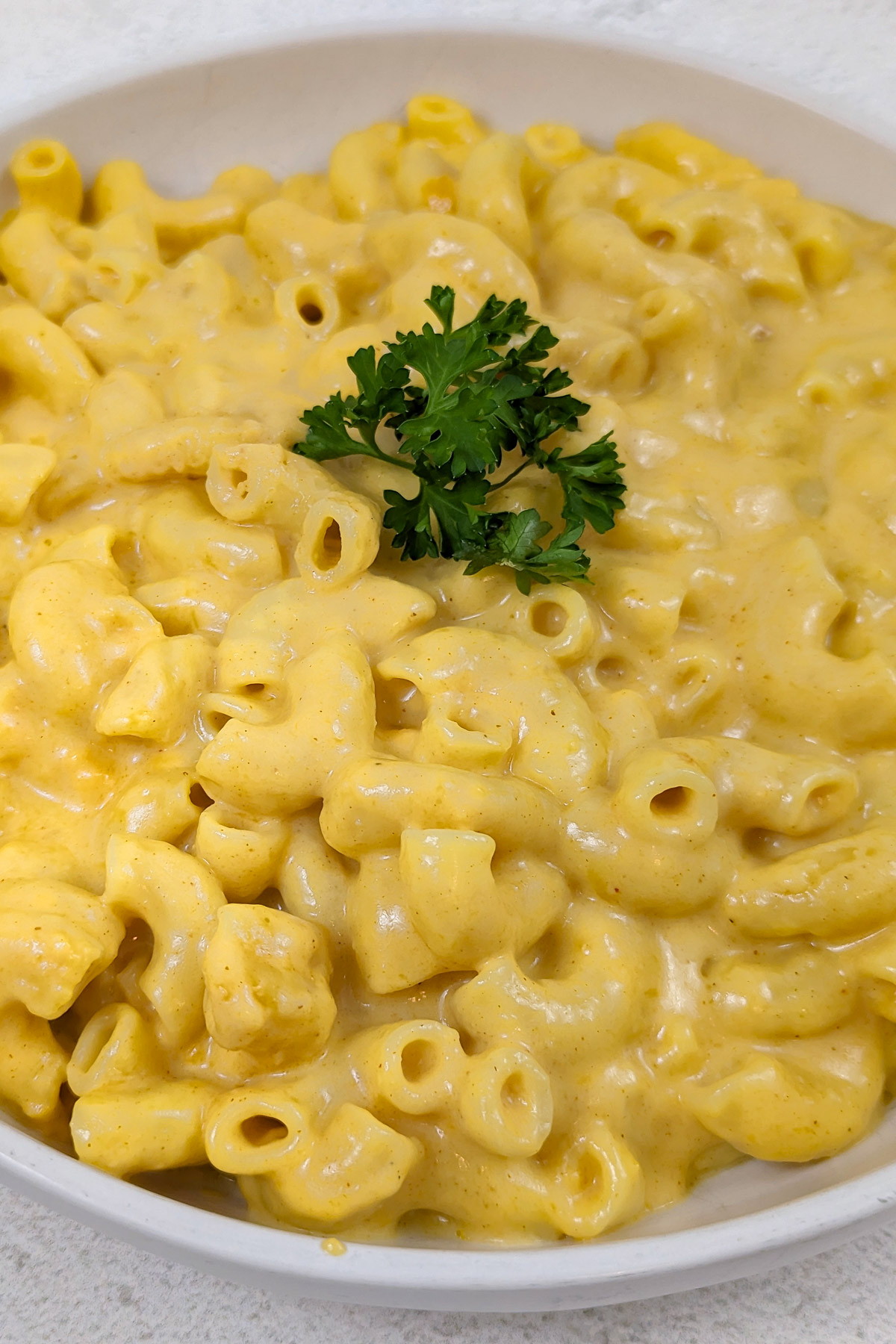 A serving of mac and cheese.
